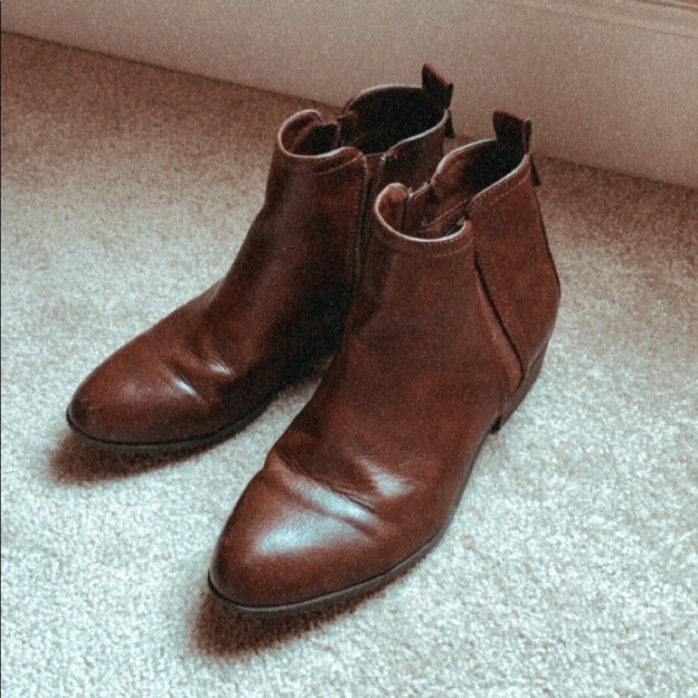 Michael Shannon brown leather booties